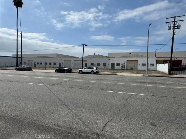 18121 S Broadway, Carson, California 90248