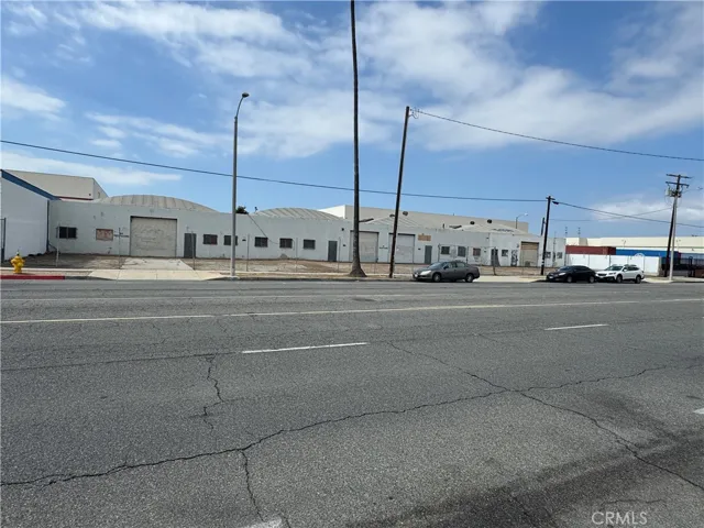 18121 S Broadway, Carson, California 90248