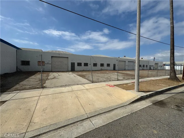 18121 S Broadway, Carson, California 90248
