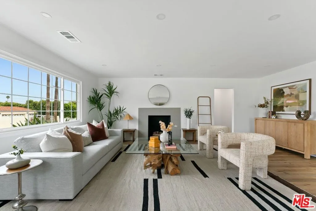 5192 Orange Place, Los Angeles, California 90008 home-pic-1