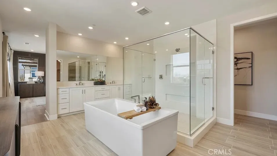 24328 Calle La Roca, Valencia, California 91354 home-pic-13