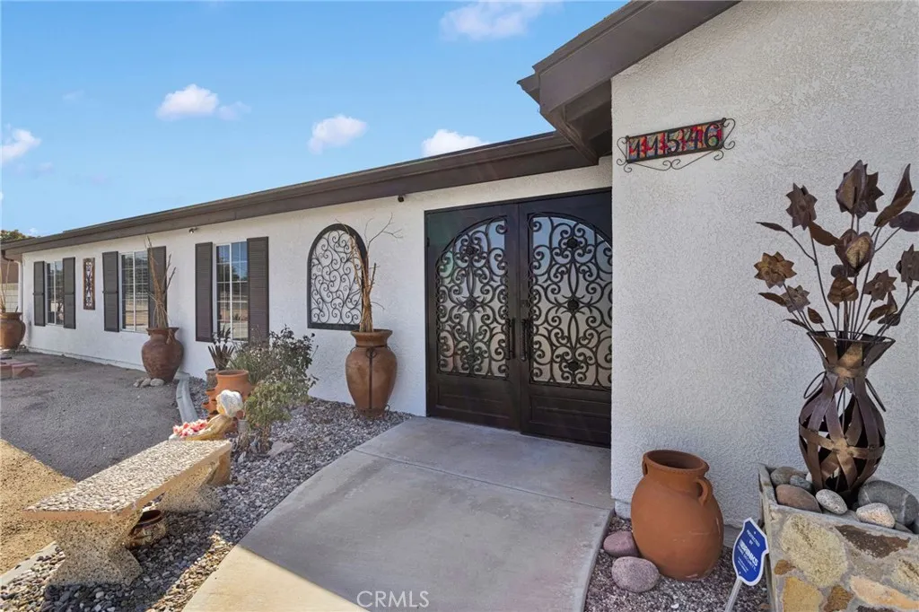11546 Oakwood Avenue, Hesperia, California 92345 home-pic-5