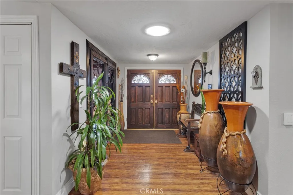 11546 Oakwood Avenue, Hesperia, California 92345 home-pic-7