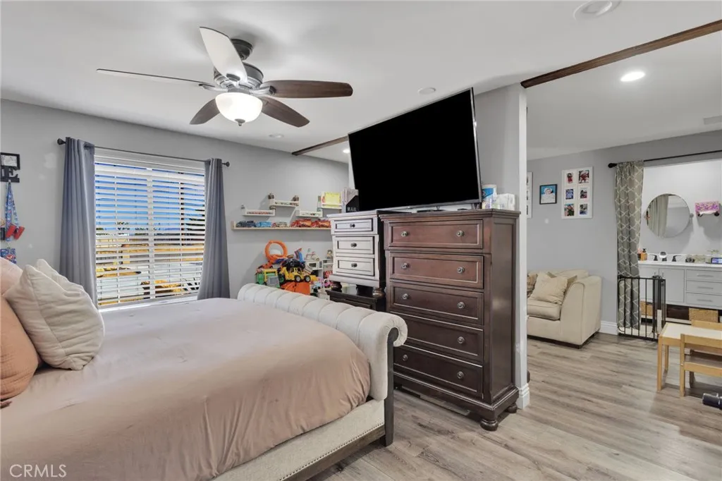 11546 Oakwood Avenue, Hesperia, California 92345 home-pic-28