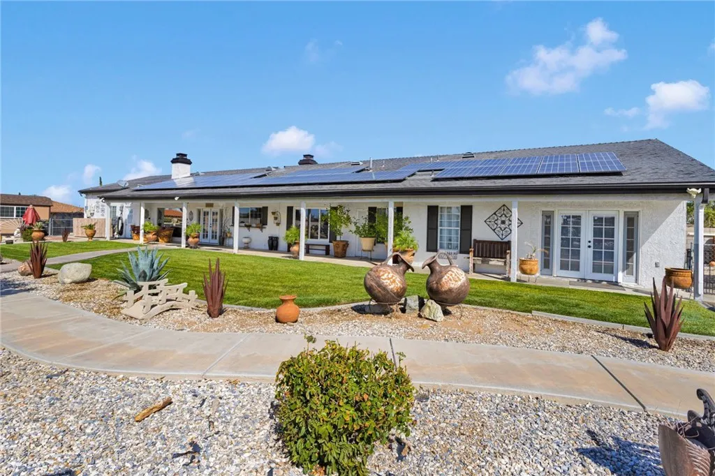 11546 Oakwood Avenue, Hesperia, California 92345 home-pic-46