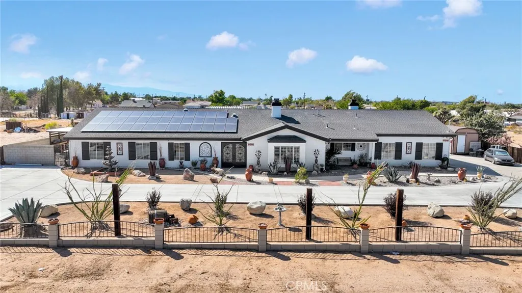 11546 Oakwood Avenue, Hesperia, California 92345 home-pic-0