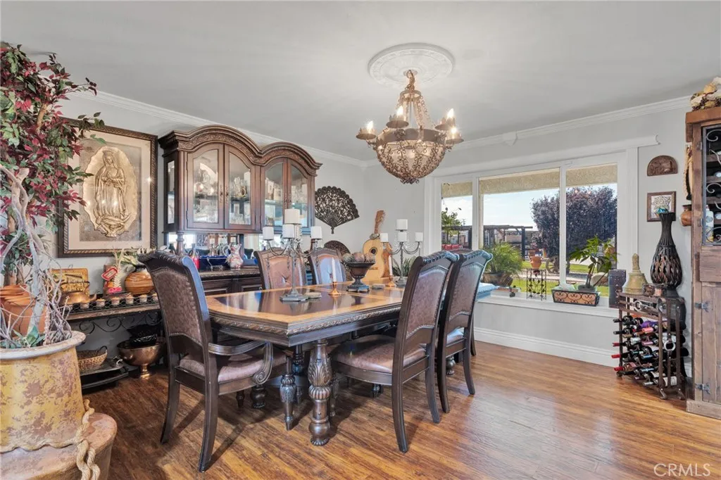 11546 Oakwood Avenue, Hesperia, California 92345 home-pic-8