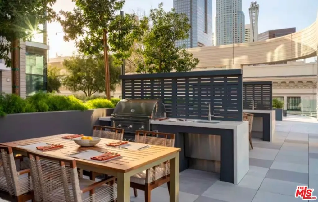 400 S Broadway 502, Los Angeles, California 90013 home-pic-11