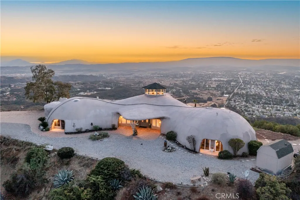 13600 Diamond Point Drive 1, Yucaipa, California 92399 home-pic-7