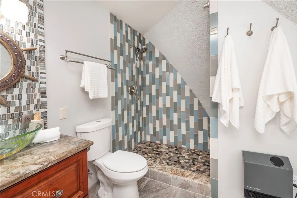 13600 Diamond Point Drive 1, Yucaipa, California 92399 home-pic-41
