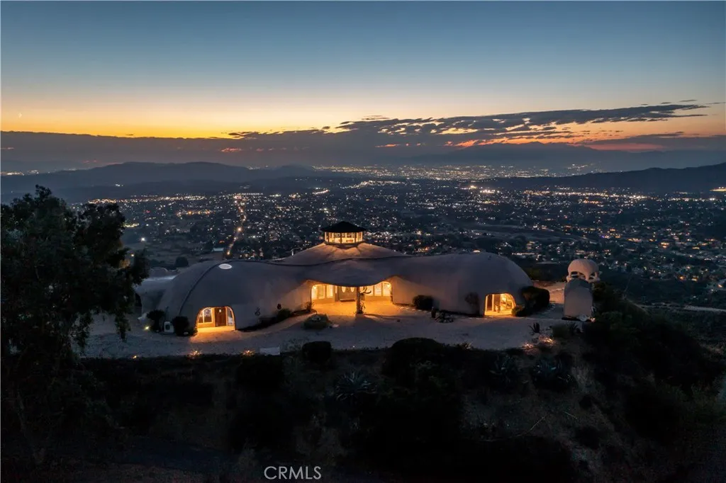 13600 Diamond Point Drive 1, Yucaipa, California 92399 home-pic-0