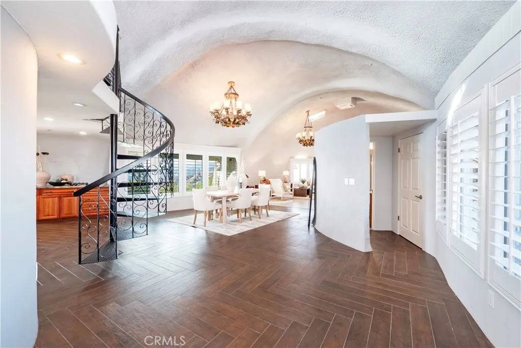 13600 Diamond Point Drive 1, Yucaipa, California 92399 home-pic-16