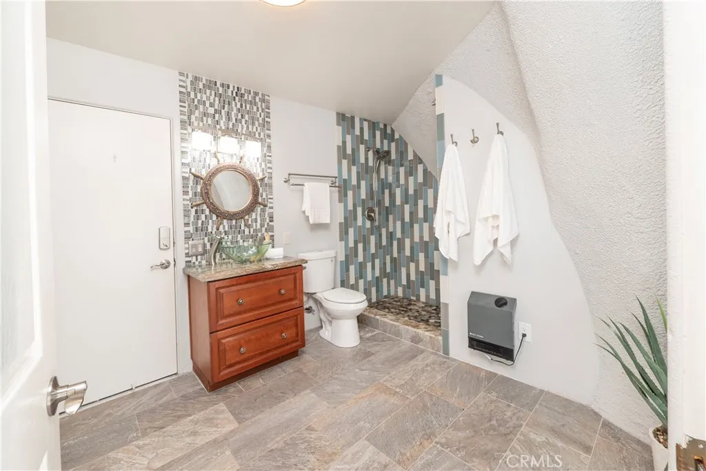 13600 Diamond Point Drive 1, Yucaipa, California 92399 home-pic-39