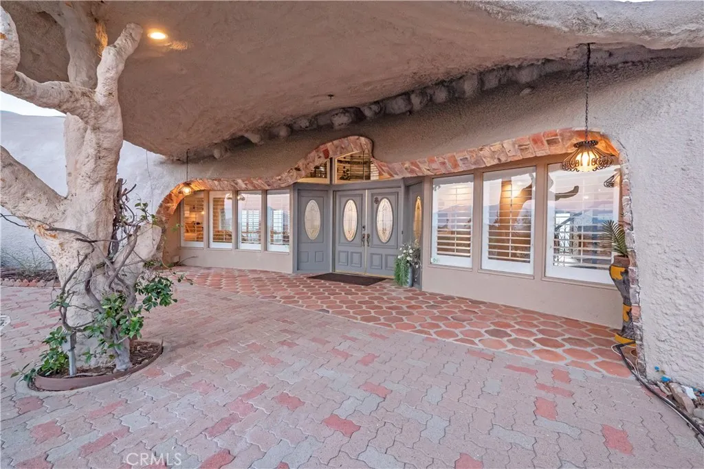 13600 Diamond Point Drive 1, Yucaipa, California 92399 home-pic-12
