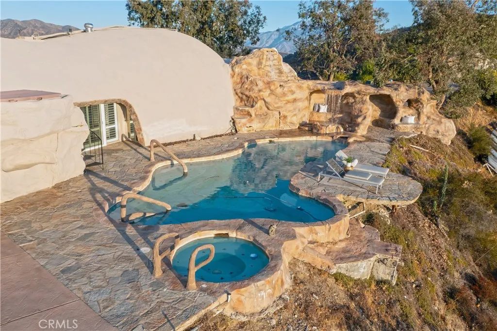 13600 Diamond Point Drive 1, Yucaipa, California 92399 home-pic-8