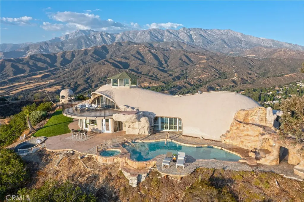 13600 Diamond Point Drive 1, Yucaipa, California 92399 home-pic-4