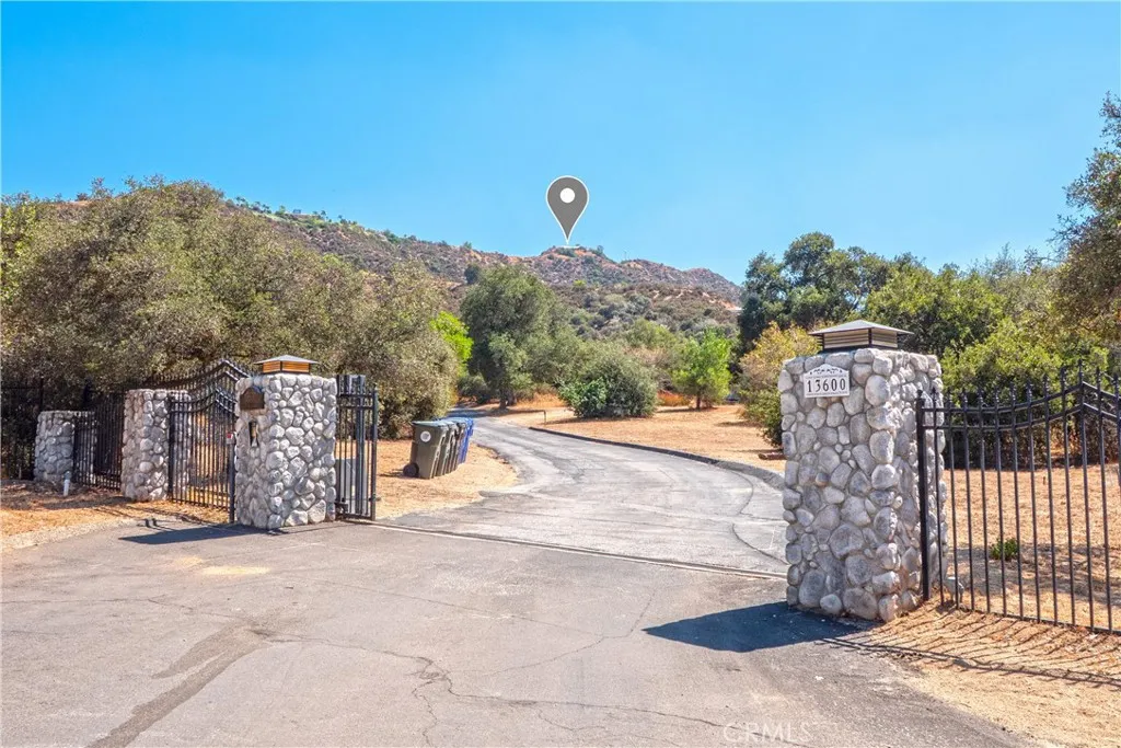 13600 Diamond Point Drive 1, Yucaipa, California 92399 home-pic-66