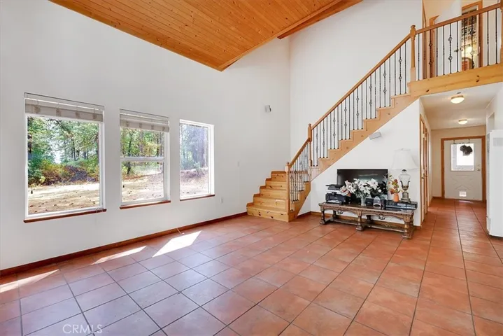 13233 Dixon Hill Road, Dobbins, California 95935
