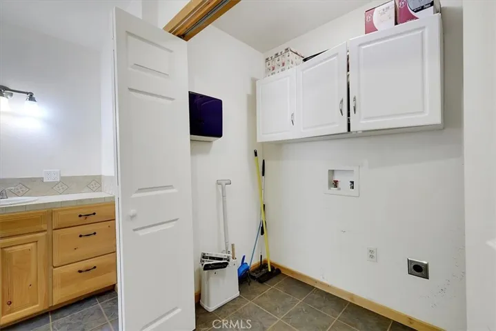 13233 Dixon Hill Road, Dobbins, California 95935