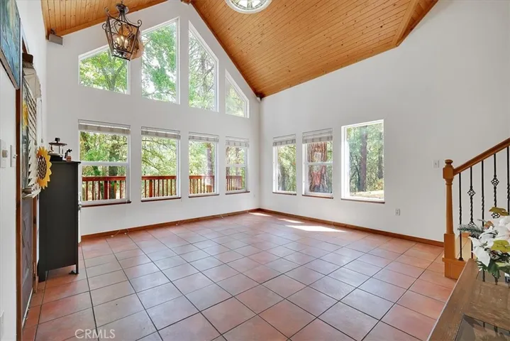 13233 Dixon Hill Road, Dobbins, California 95935