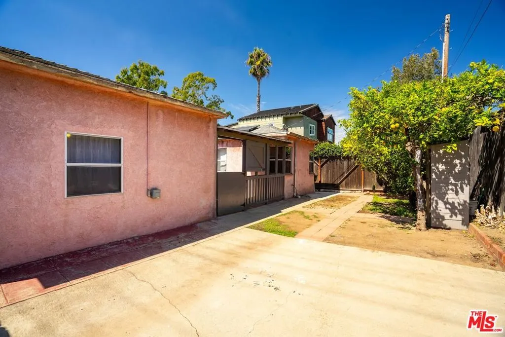 2417 28th Street, Santa Monica, California 90405 home-pic-9