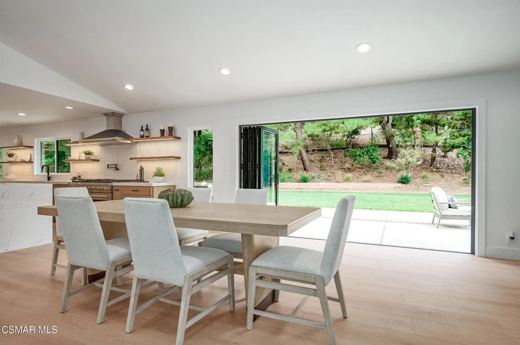 674 Lautrec Court, Thousand Oaks, California 91360 home-pic-4