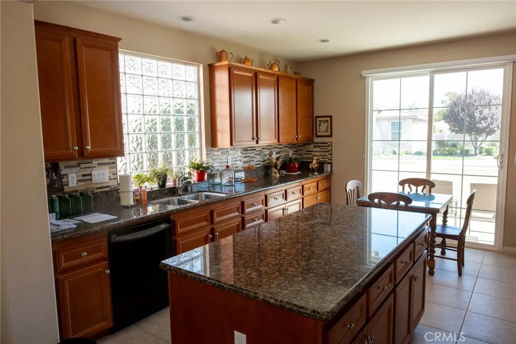 283 White Sands, Beaumont, California 92223 home-pic-9