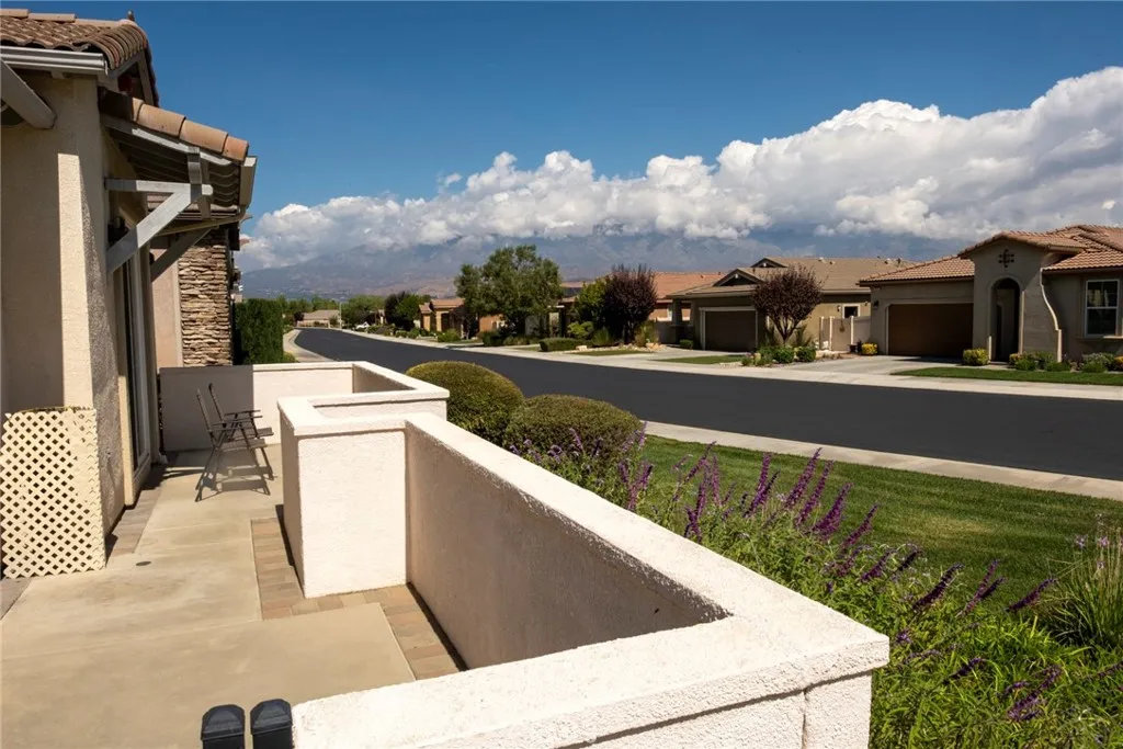 283 White Sands, Beaumont, California 92223 home-pic-22