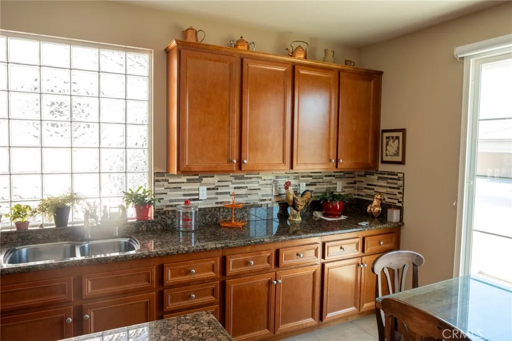 283 White Sands, Beaumont, California 92223 home-pic-10