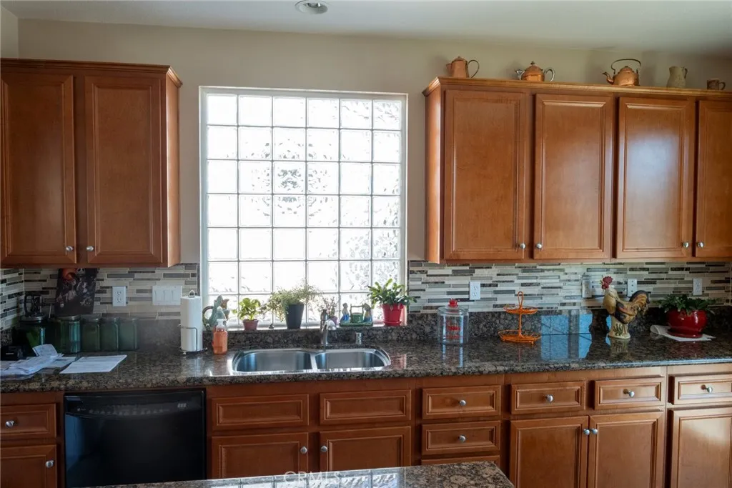 283 White Sands, Beaumont, California 92223 home-pic-33