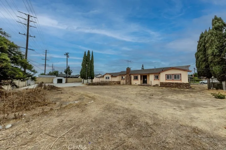 Massive front yard with endless possibilities.