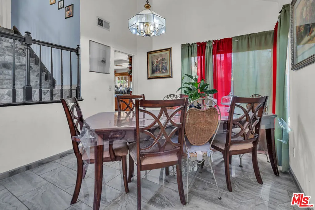 3134 Maricotte Drive, Palmdale, California 93550 home-pic-6