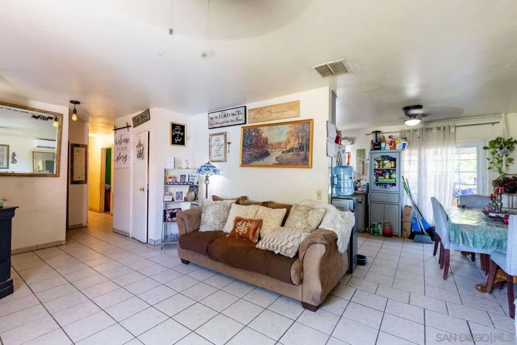 333 N N Carlton Ave, Blythe, California 92225 home-pic-10