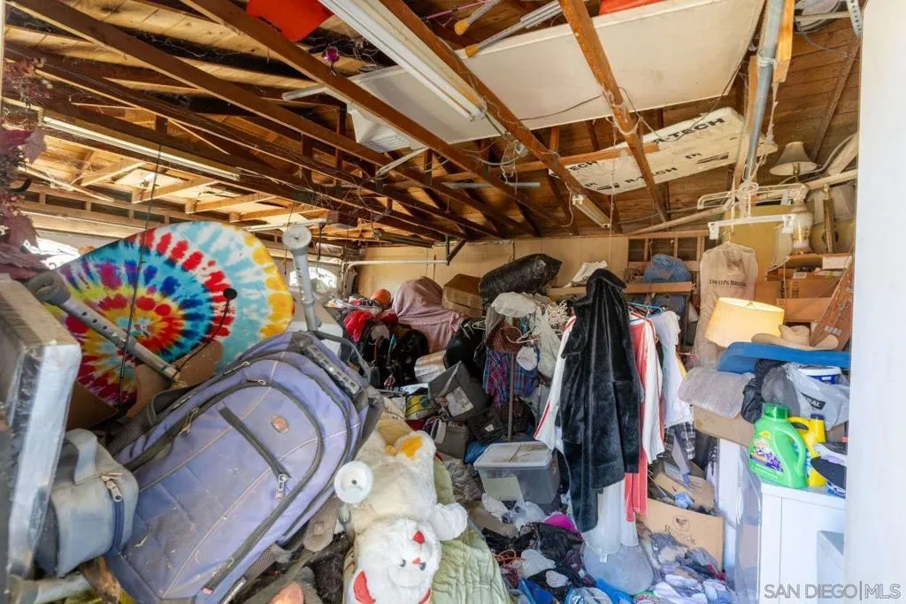 333 N N Carlton Ave, Blythe, California 92225 home-pic-35