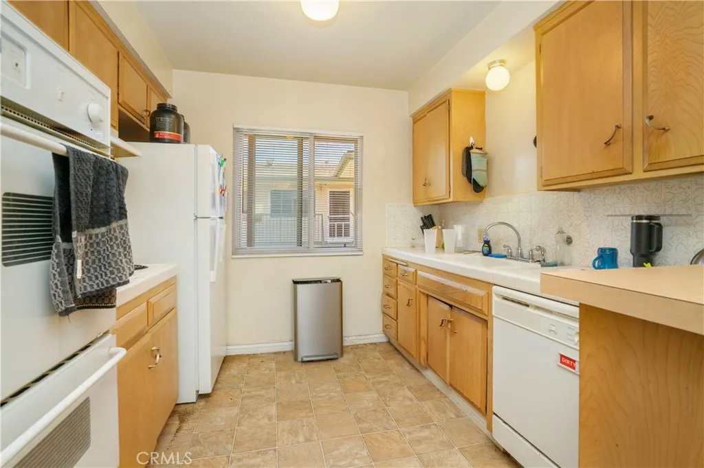 7749 7755 Saint Bernard Street, Playa Del Rey, California 90293 home-pic-16