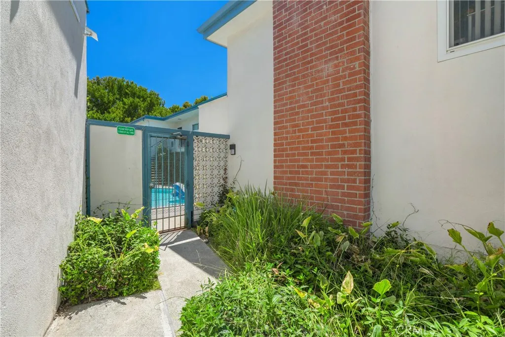 7749 7755 Saint Bernard Street, Playa Del Rey, California 90293 home-pic-33