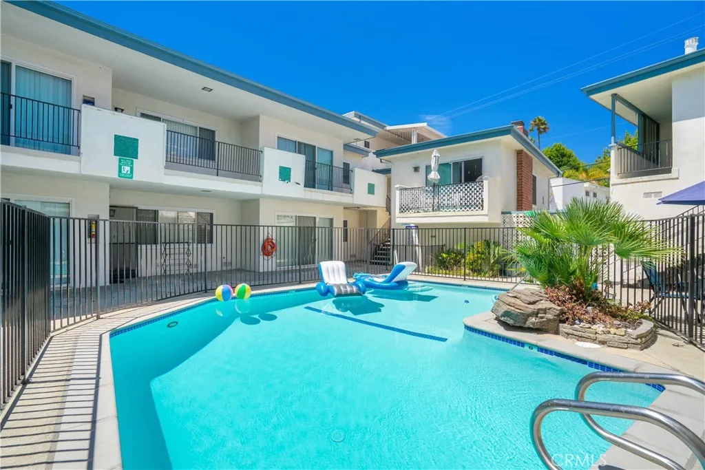 7749 7755 Saint Bernard Street, Playa Del Rey, California 90293 home-pic-2