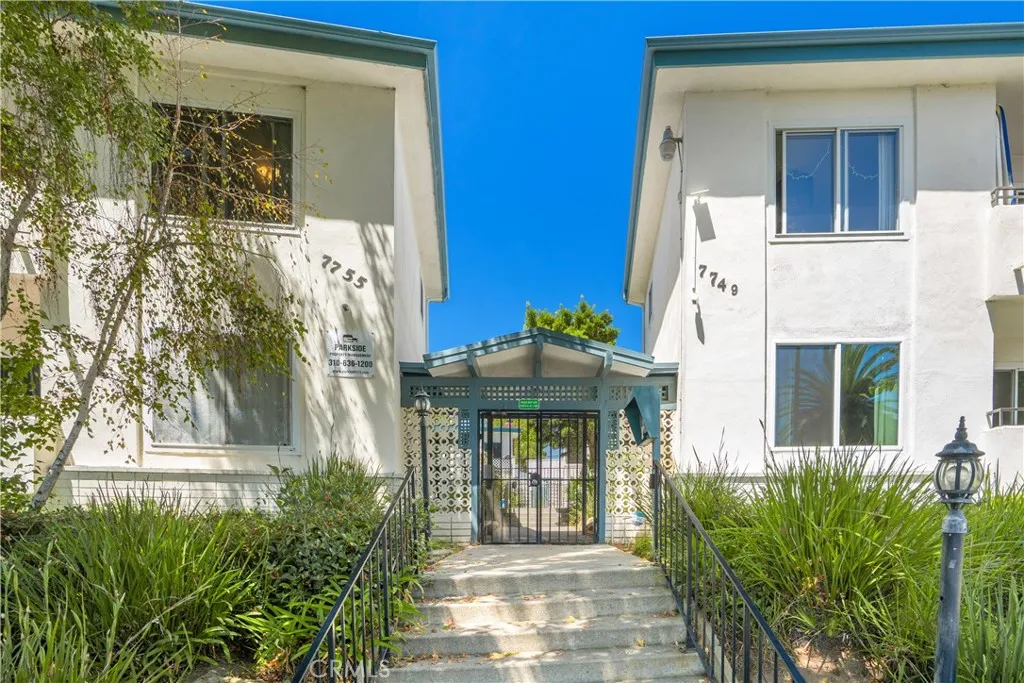 7749 7755 Saint Bernard Street, Playa Del Rey, California 90293 home-pic-0