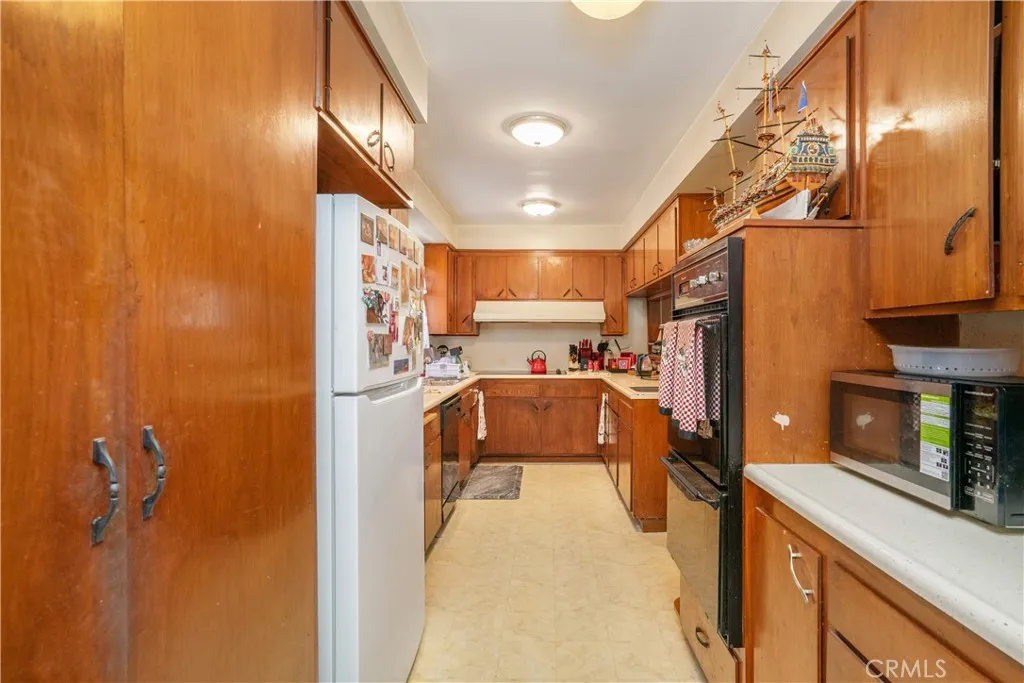 7749 7755 Saint Bernard Street, Playa Del Rey, California 90293 home-pic-26