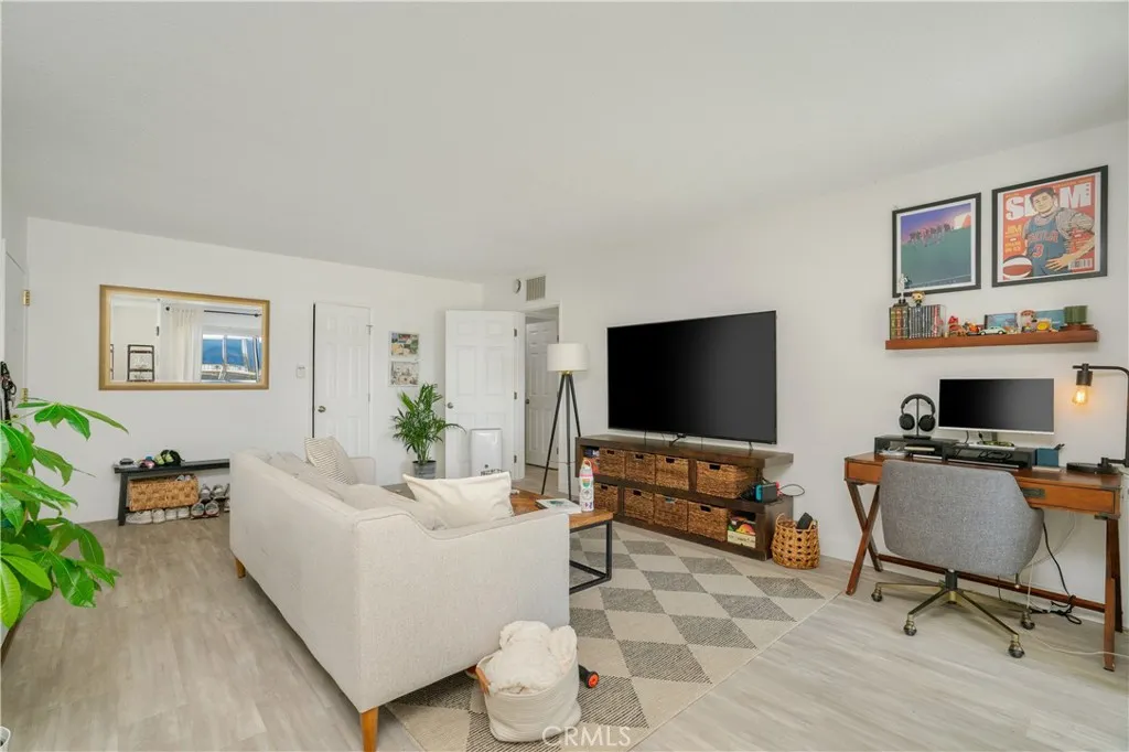 7749 7755 Saint Bernard Street, Playa Del Rey, California 90293 home-pic-12