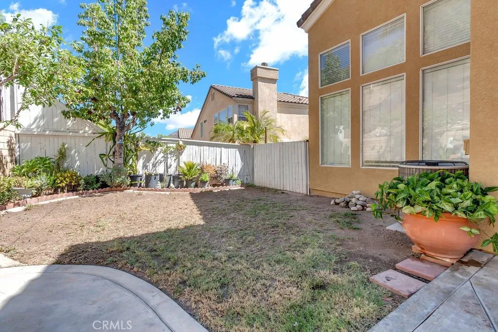 1096 1096 Casandra, Corona, California 92879 home-pic-36