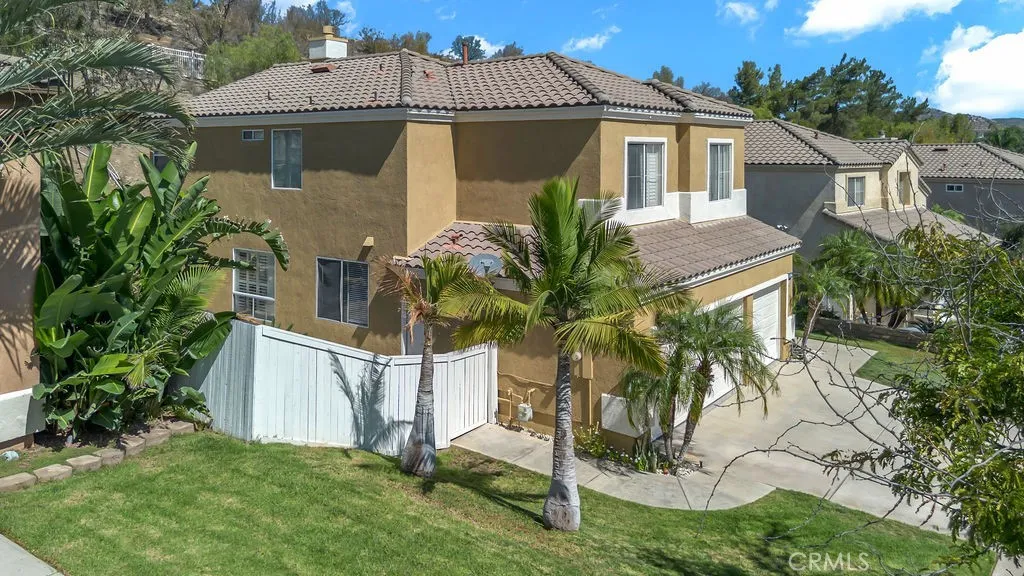 1096 1096 Casandra, Corona, California 92879 home-pic-1