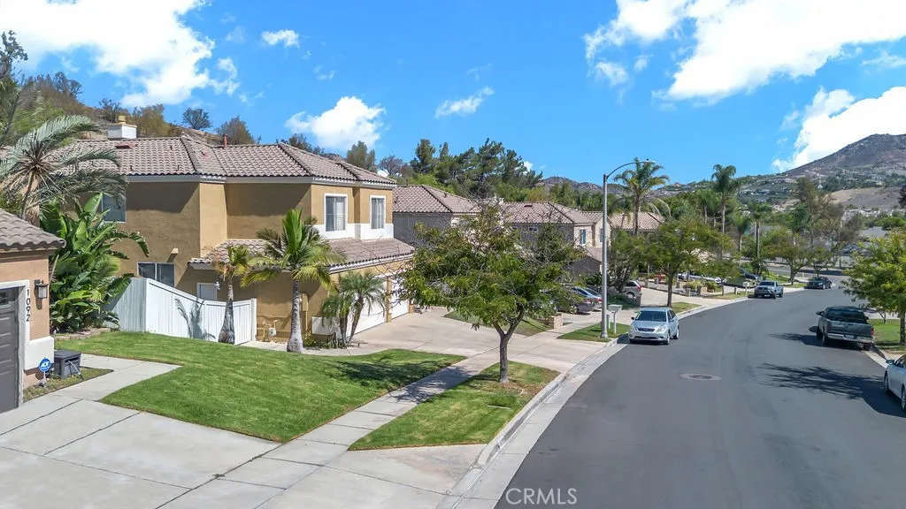 1096 1096 Casandra, Corona, California 92879 home-pic-3