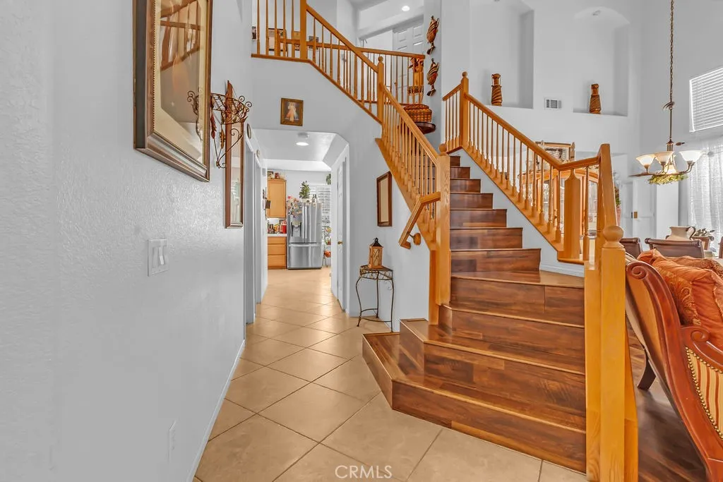 1096 1096 Casandra, Corona, California 92879 home-pic-22