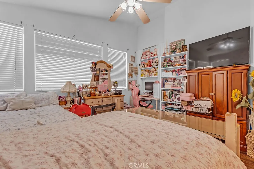 1096 1096 Casandra, Corona, California 92879 home-pic-21