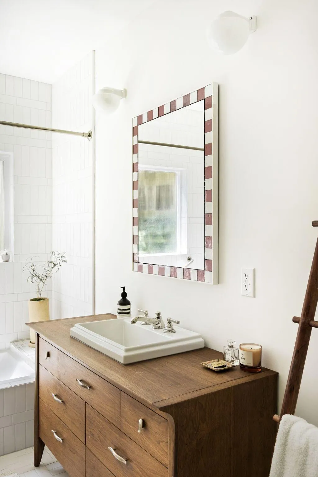 2133 Mayview Drive, Los Angeles, California 90027 home-pic-19