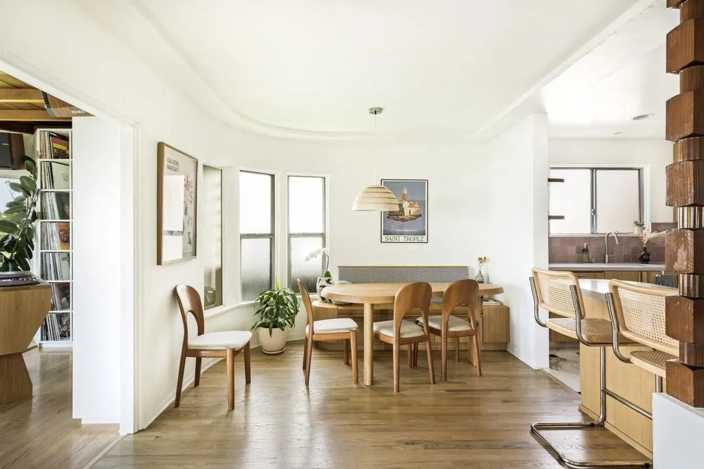 2133 Mayview Drive, Los Angeles, California 90027 home-pic-13