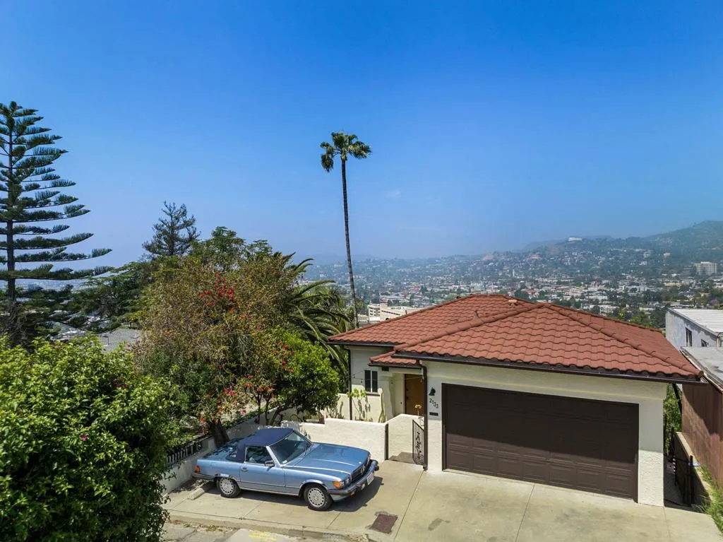 2133 Mayview Drive, Los Angeles, California 90027 home-pic-0