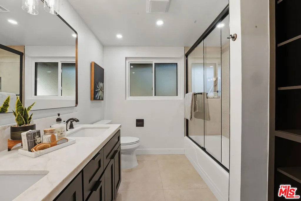 1920 Yucca Avenue, Fullerton, California 92835 home-pic-23