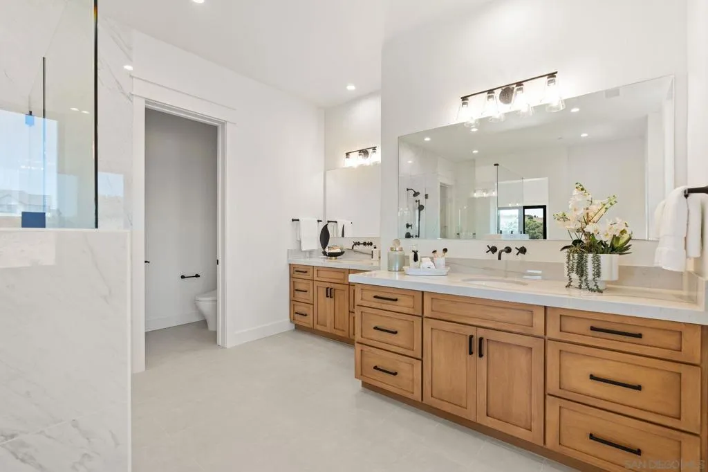 5120 Creek Oak Dr, Fallbrook, California 92028 home-pic-10